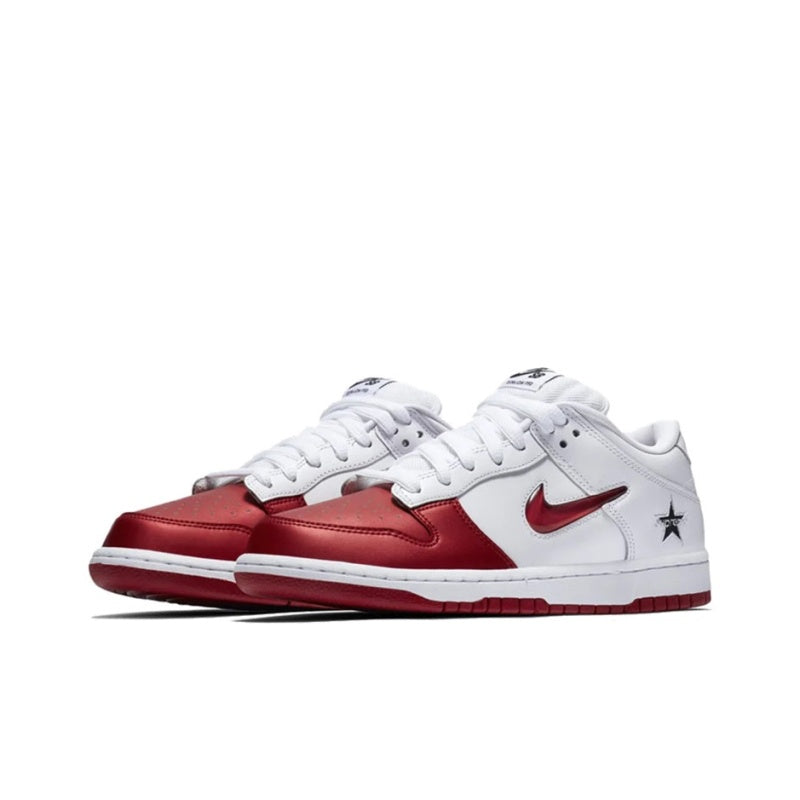 Nike SB Dunk Low x Supreme - Hypepieces