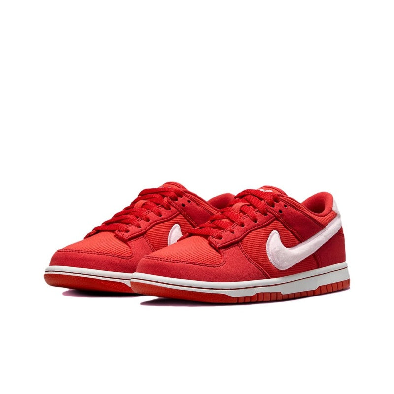Nike Dunk Low GS Valentines Day