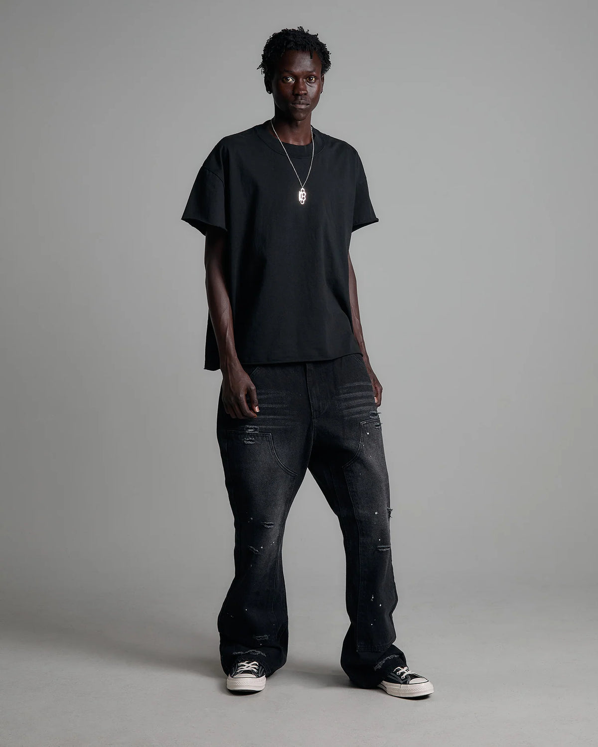 Shaka Wear 7.5oz Heavyweight Raw Hem Tee 'Black'