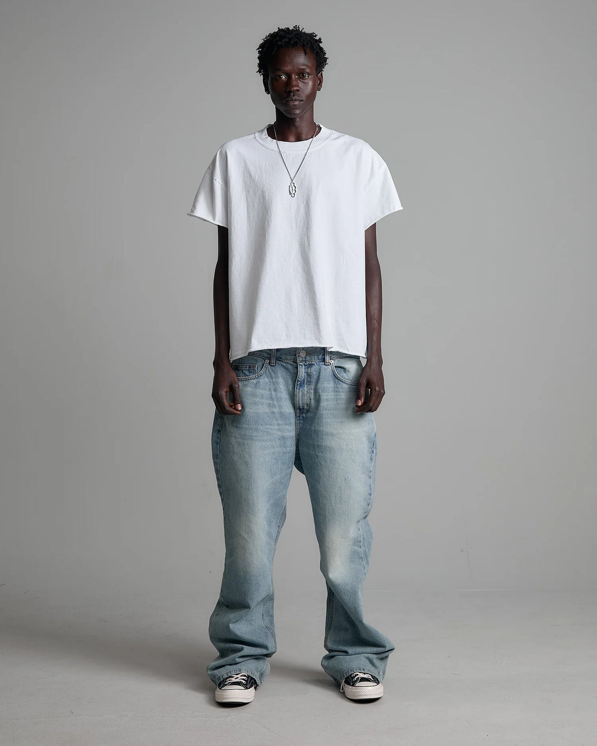 Shaka Wear 7.5oz Heavyweight Raw Hem Tee 'White'
