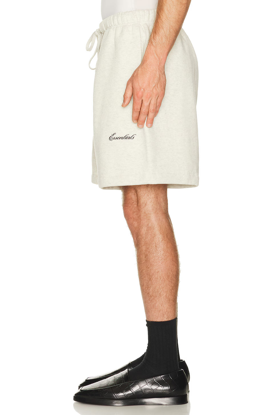 Fear Of God Essentials Signature Shorts 'Light Oatmeal' - Hypepieces