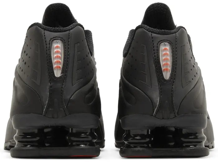 Nike Shox R4 'Black - Hypepieces