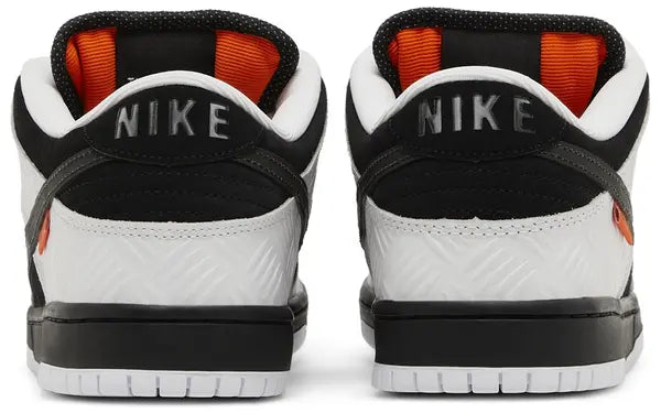 TIGHTBOOTH x Nike Dunk Low SB - Hypepieces