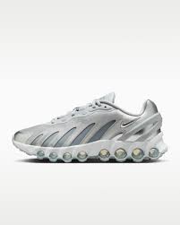 Nike Air Max DN8 'Wolf Grey Metallic Silver' - Hypepieces