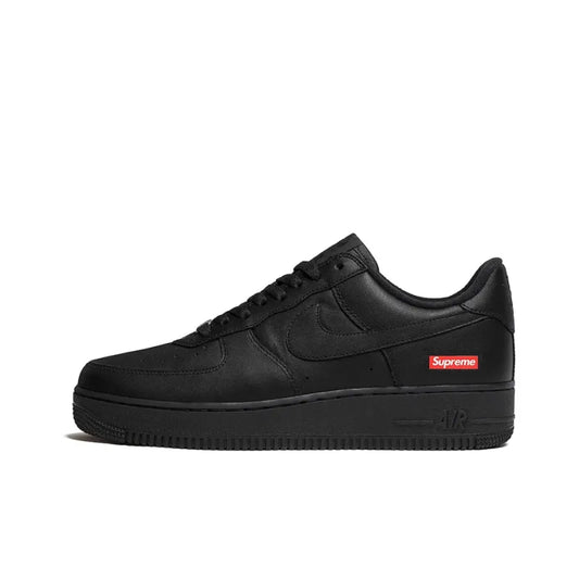Nike Air Force 1 Supreme Triple Black